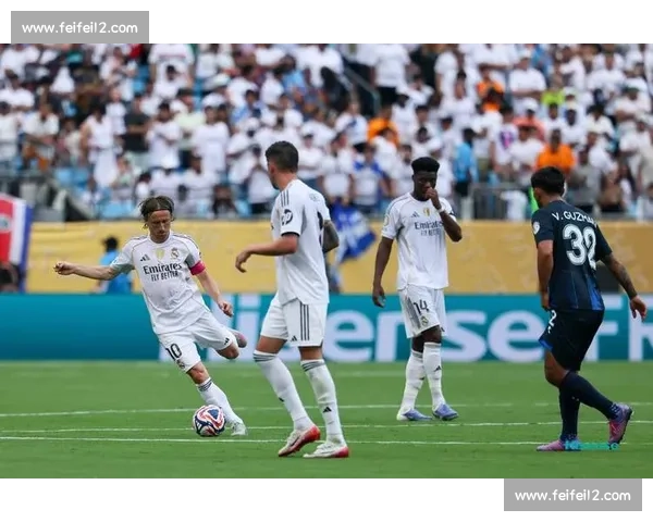 阿隆索延续 3-5-2 战术!世体:皇马用稳固阵型迎战尤文关键战 阿隆索延续 3-5-2 战术!世体:皇马用稳固阵型迎战尤文关键战